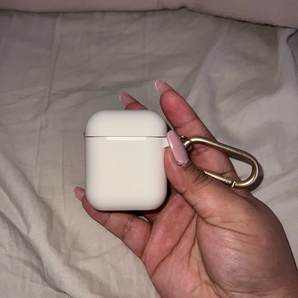 APPLE 2nd Gen Airpods